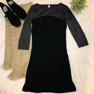Black & Gray 3-Quarter Sleeve Old Navy Dress